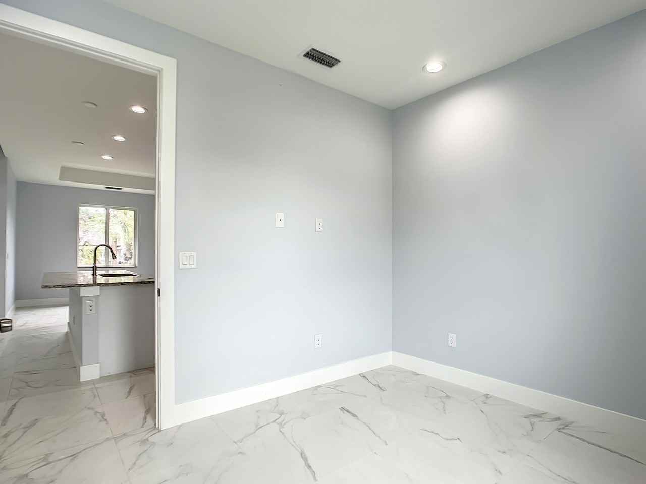 2643 47th St Sw - Photo 7 of 19