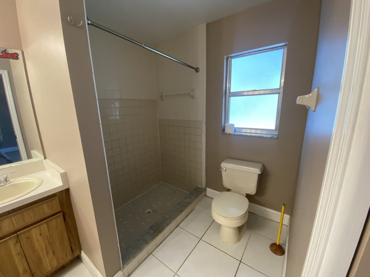 14050 Ithaca Way - Photo 5 of 10