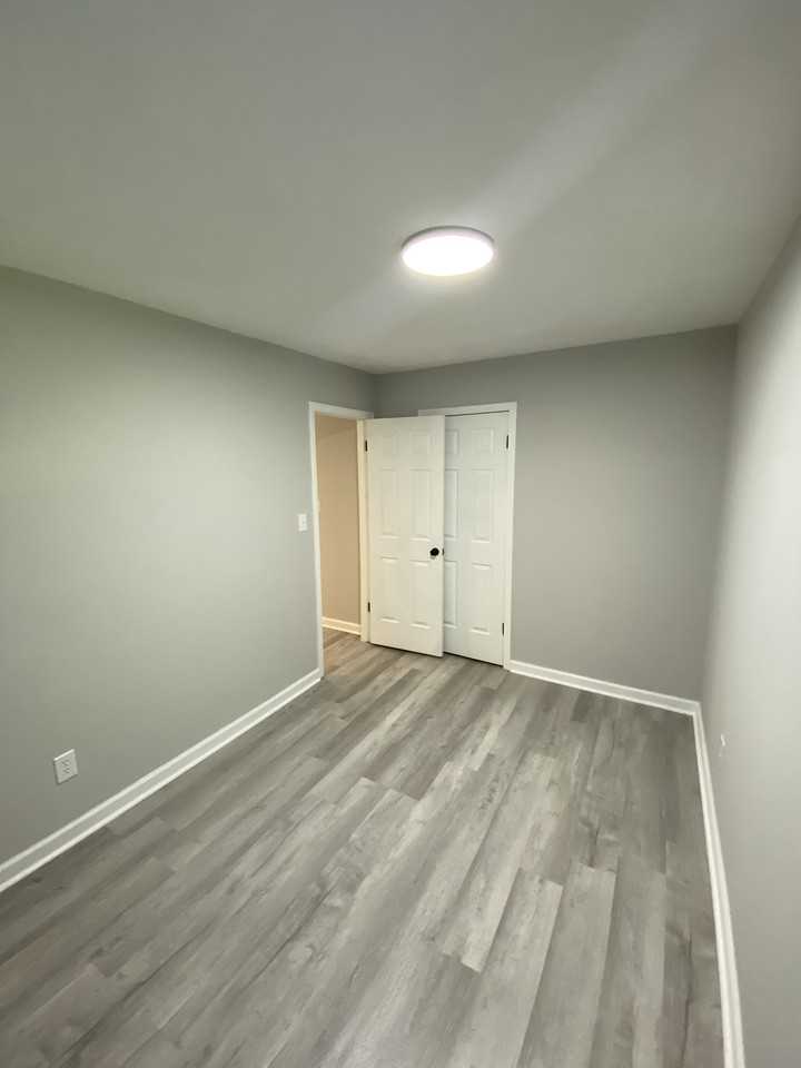 913 N Weldon St #1 - Photo 3 of 9