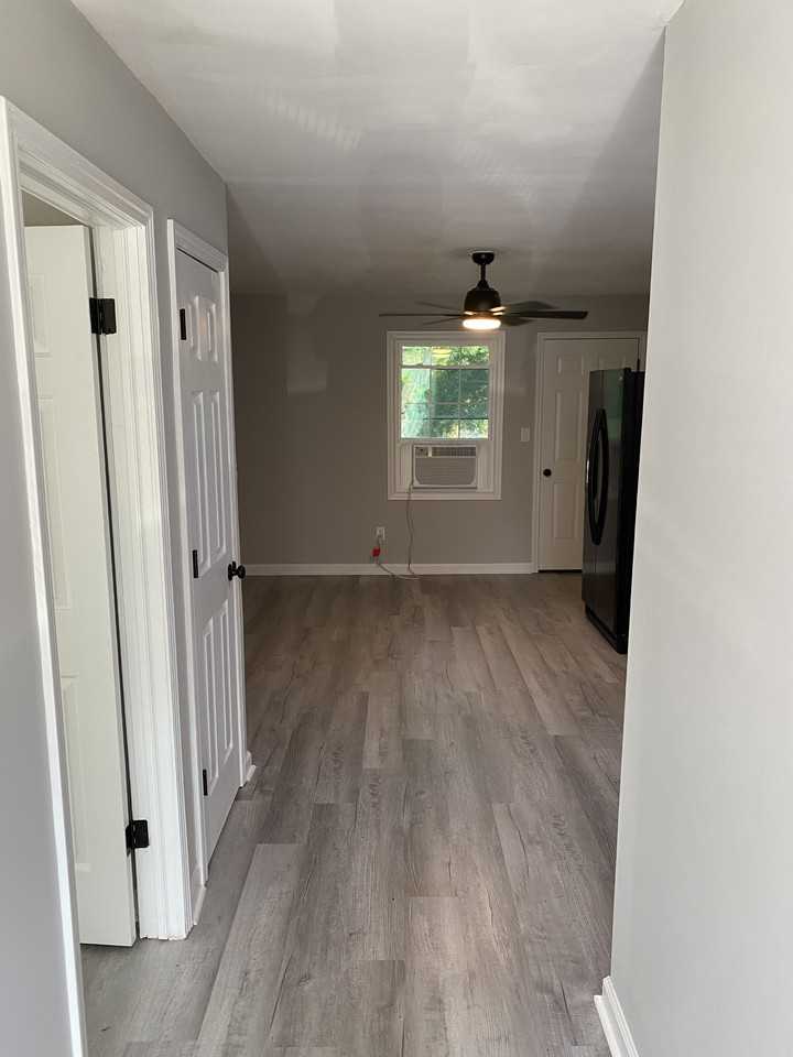 913 N Weldon St #1 - Photo 4 of 9