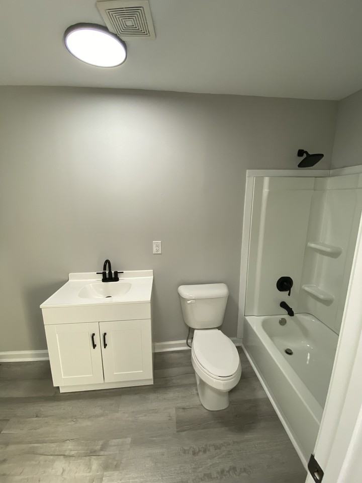 913 N Weldon St #1 - Photo 5 of 9