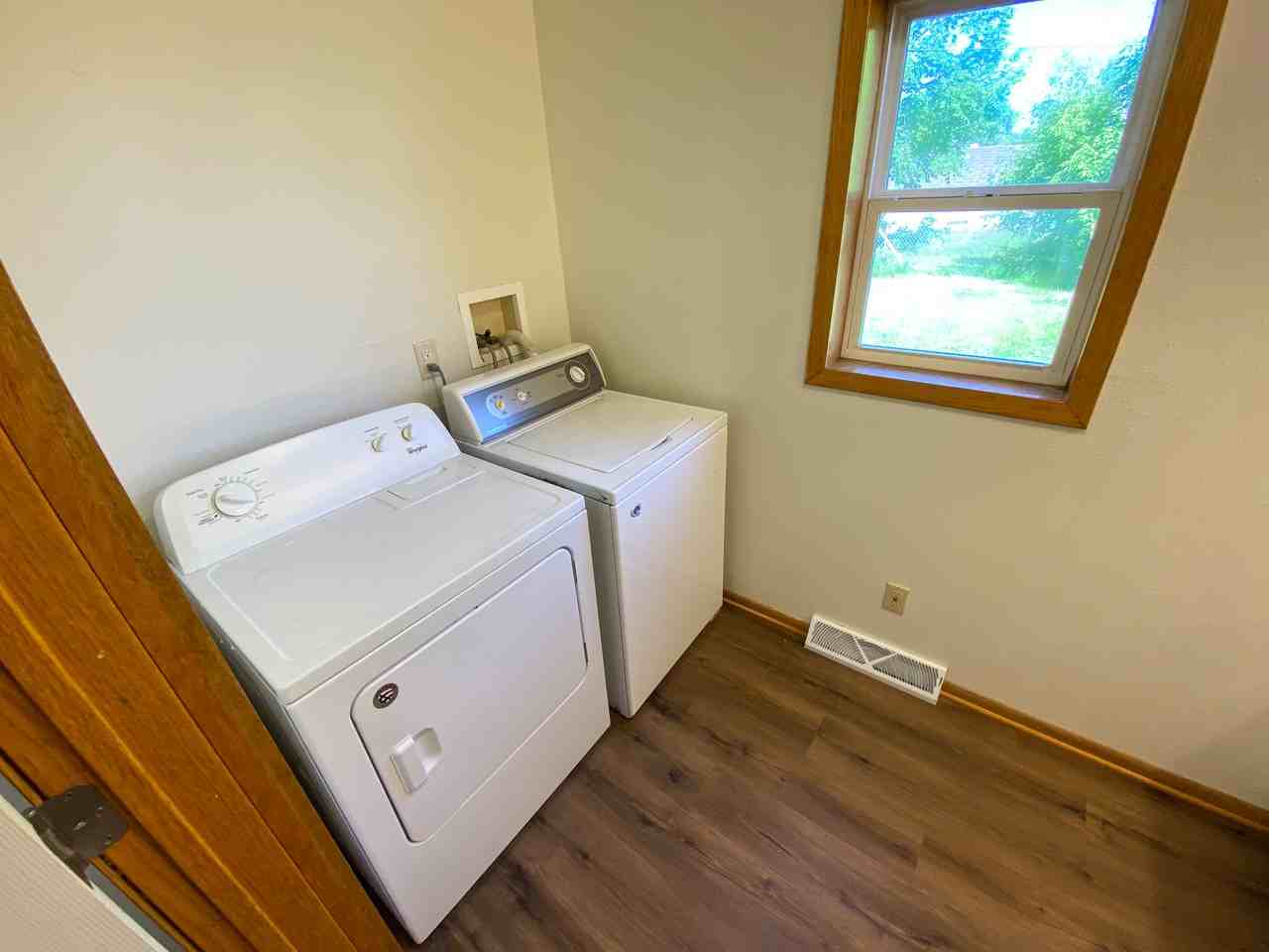 1020 2nd Ave N - Photo 7 of 20