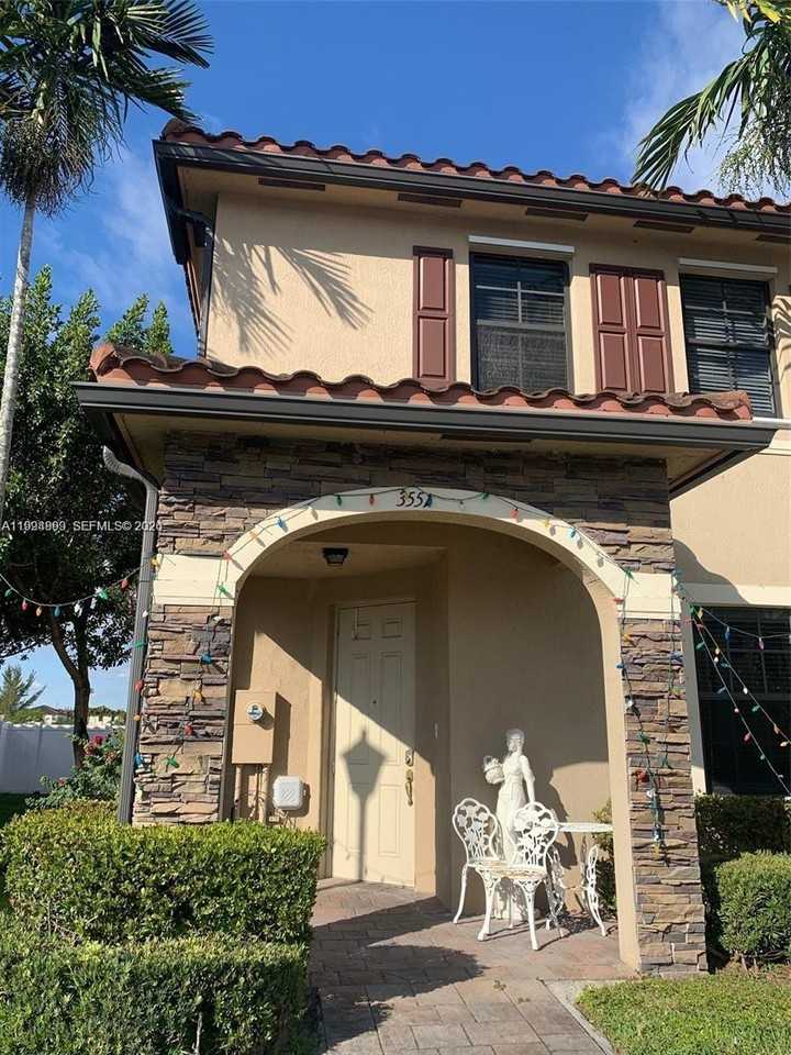 3551 West 89th Place #3551