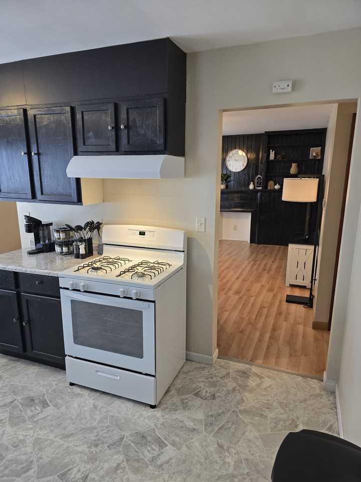 310 Cottage Ct #1 - Photo 5 of 14