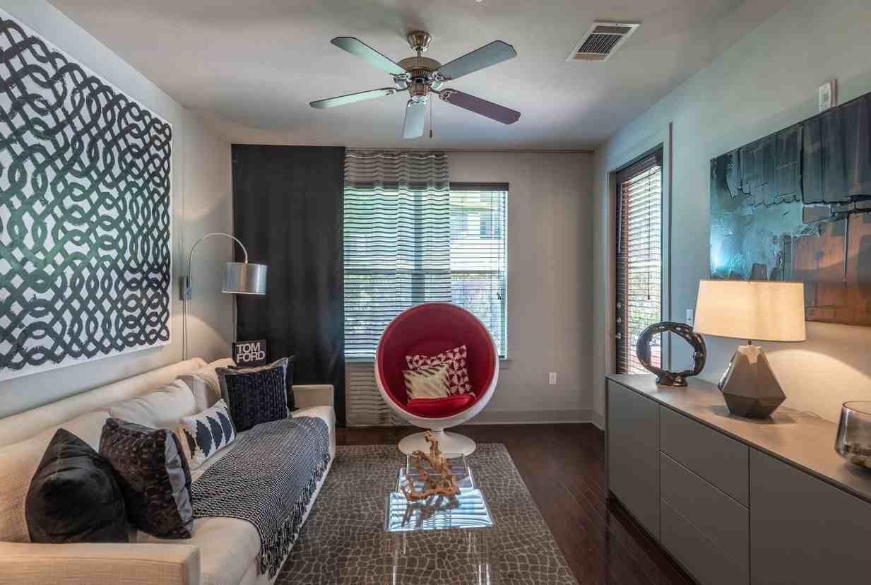 Maxie St #24EW - Photo 4 of 10