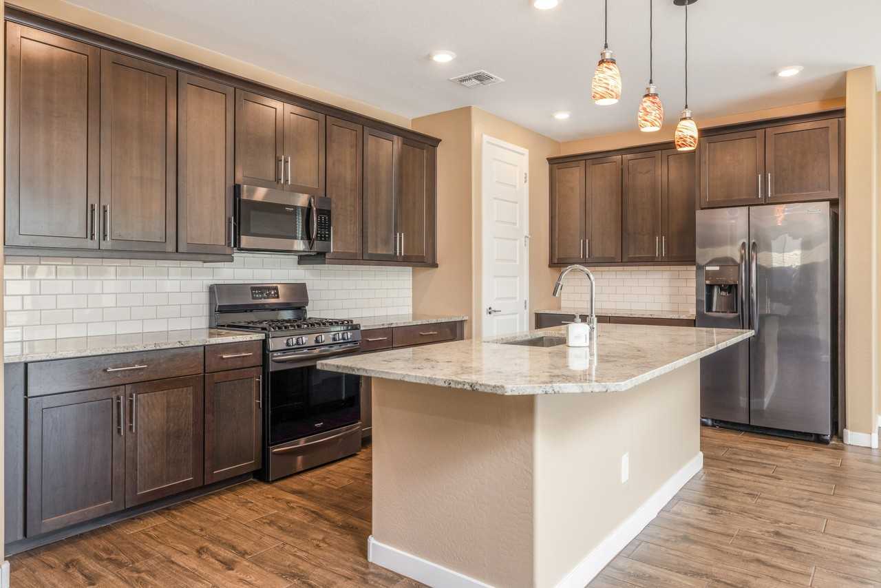9820 E Tupelo Ave - Photo 6 of 13