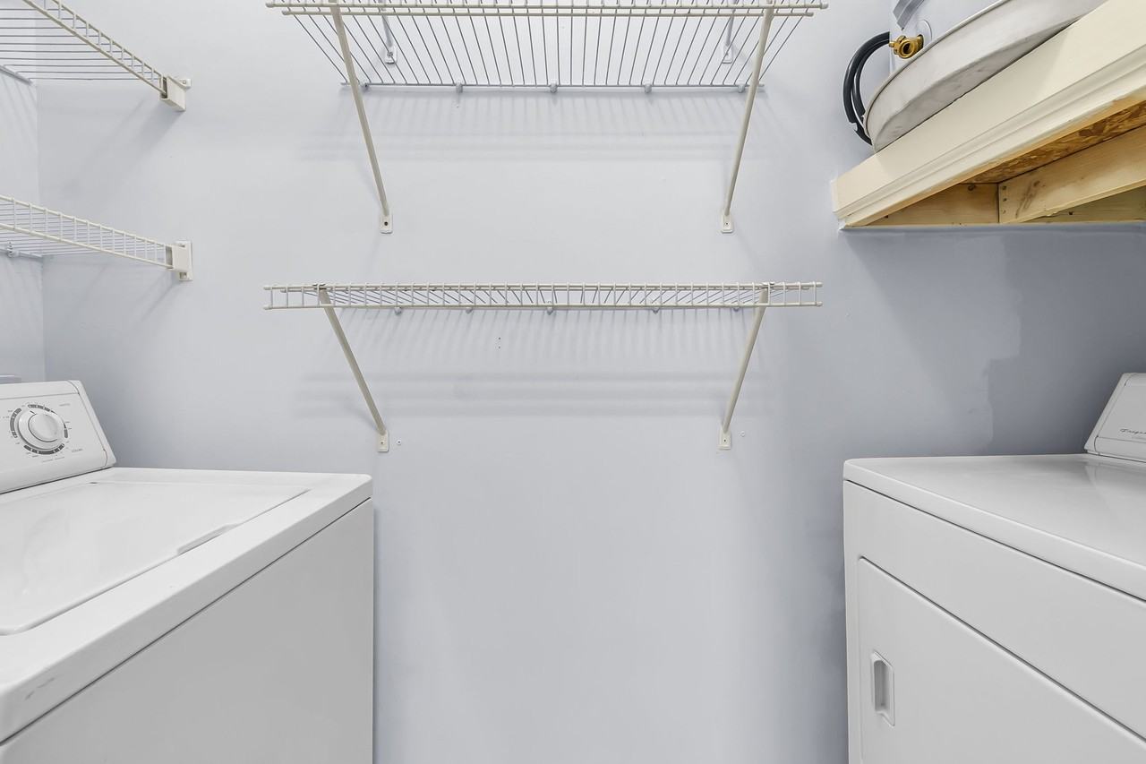 1600 Long Grove Dr #1 - Photo 3 of 26