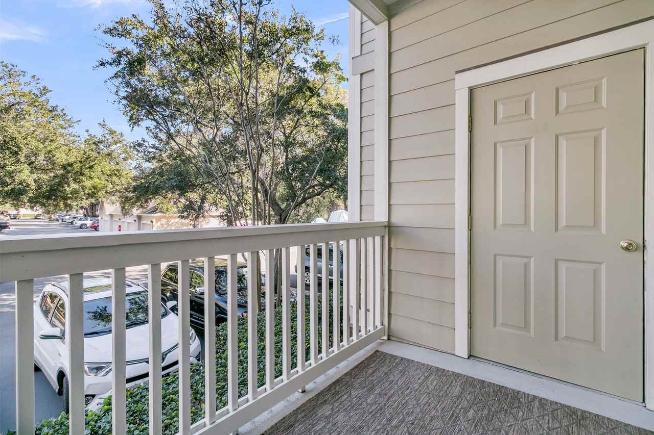 1600 Long Grove Dr #1 - Photo 5 of 26