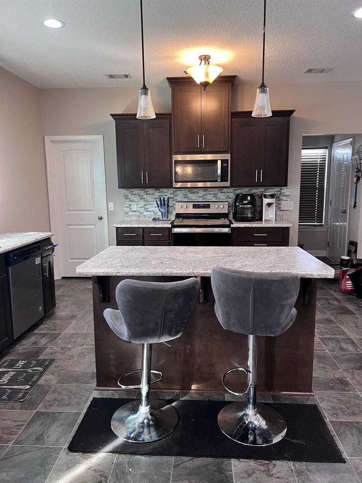 460 Thorp Cir #1 - Photo 6 of 29