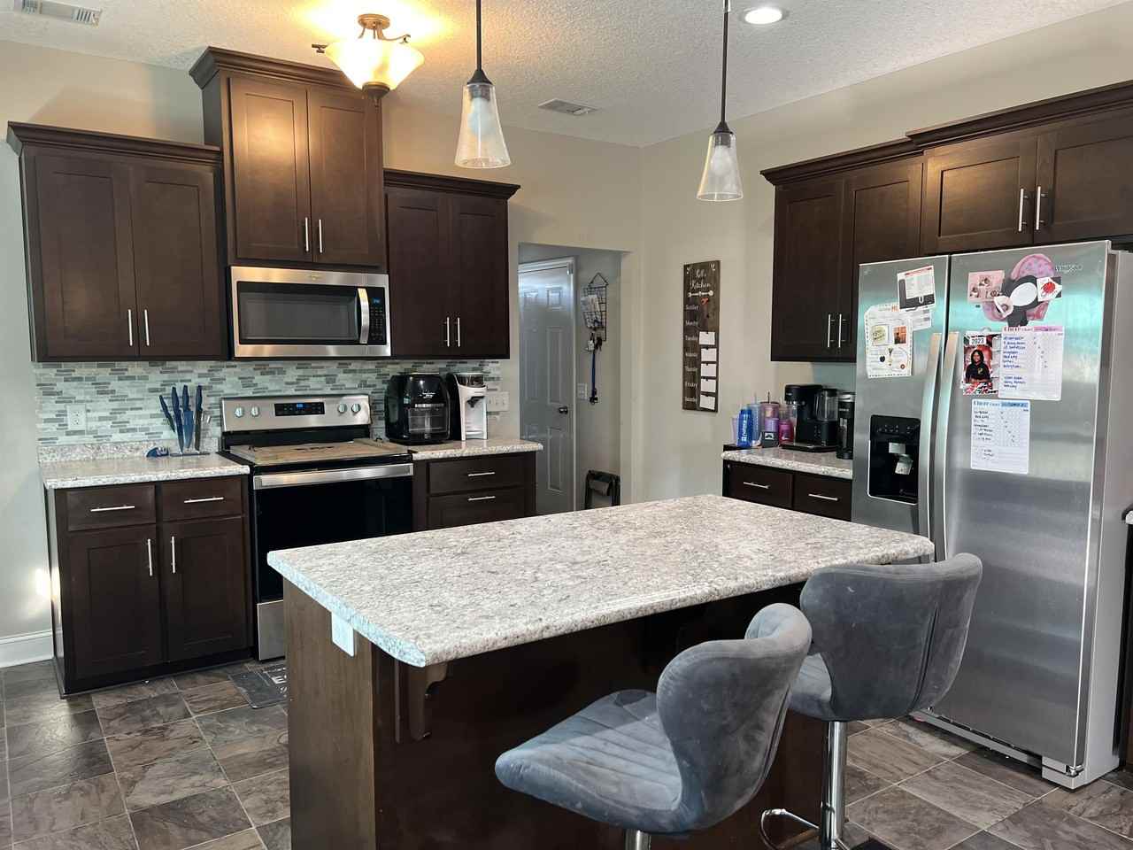 460 Thorp Cir #1 - Photo 7 of 29