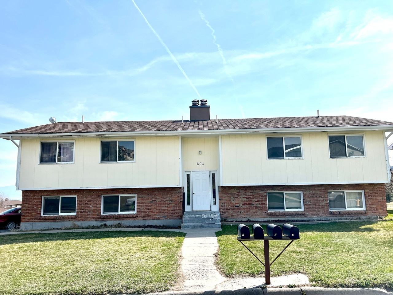 603 S. California St. - Photo 2 of 3