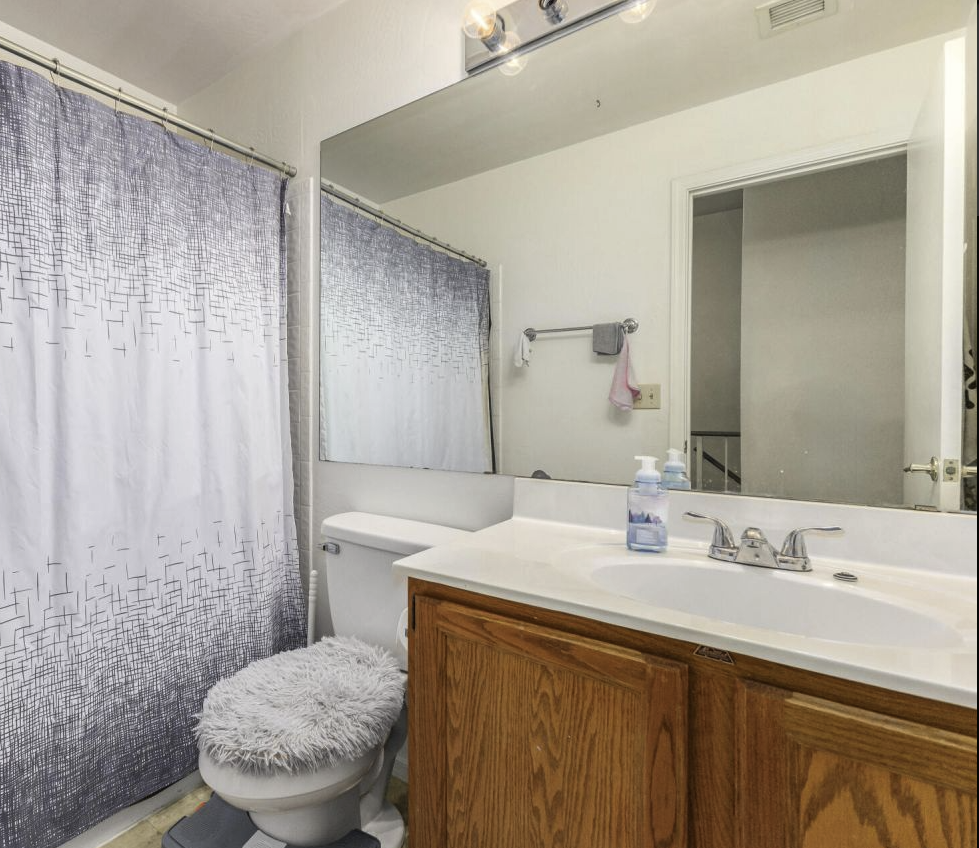 500 N Roosevelt Ave #1 - Photo 6 of 23