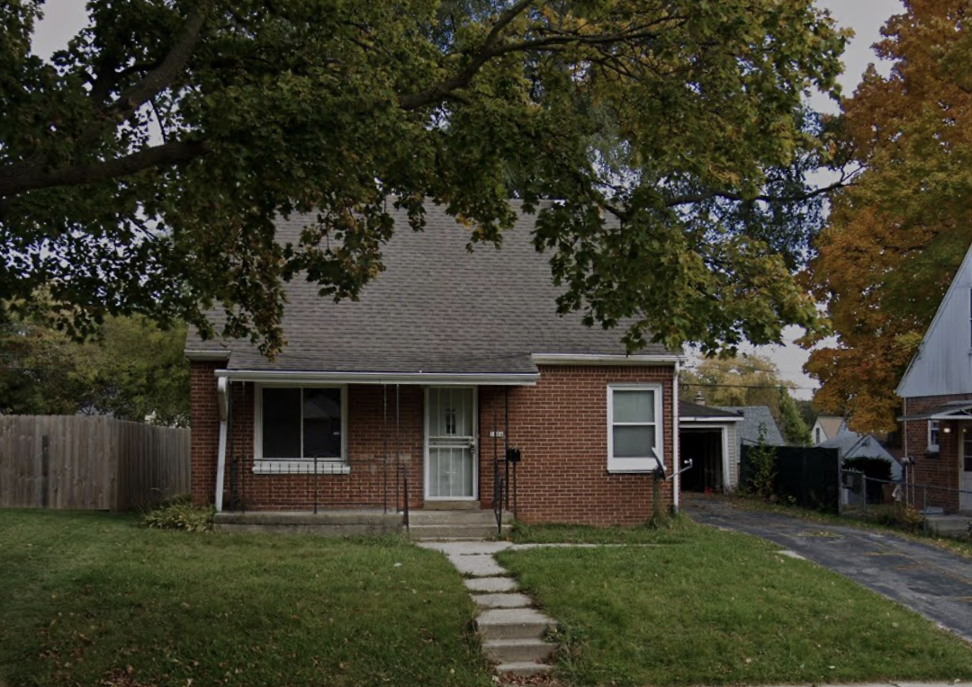 5884 N 35th St - Photo 2 of 2