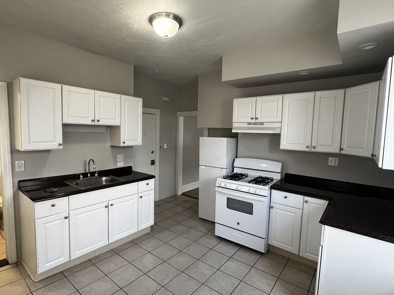 16 Shurtleff St #3R - Photo 4 of 5