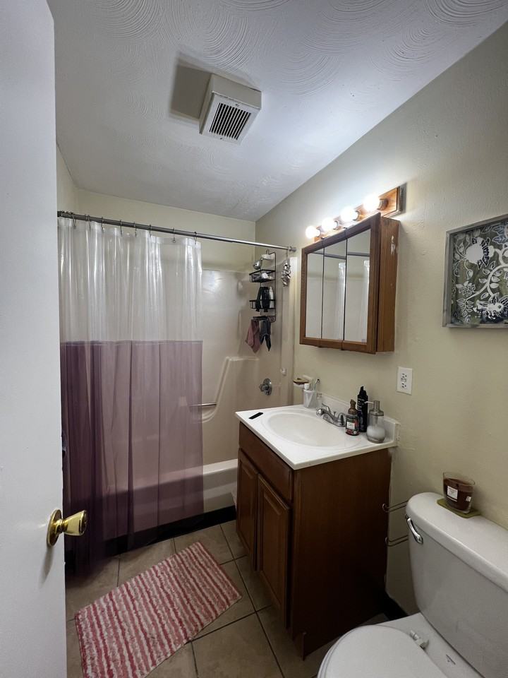 740 Central St #J1 - Photo 4 of 4