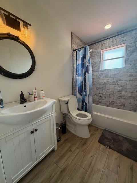 15061 Norfolk Ln - Photo 6 of 23