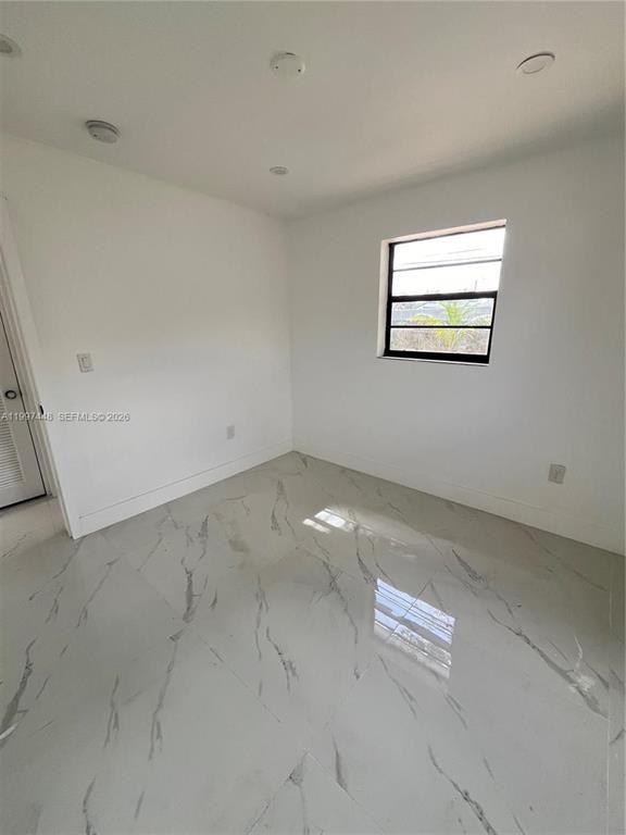 6370 Atlanta St - Photo 6 of 9