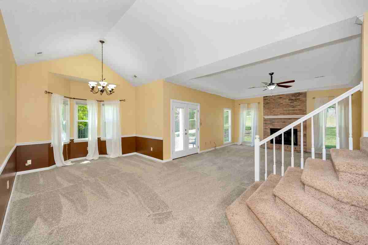 722 Highland Dr - Photo 7 of 40