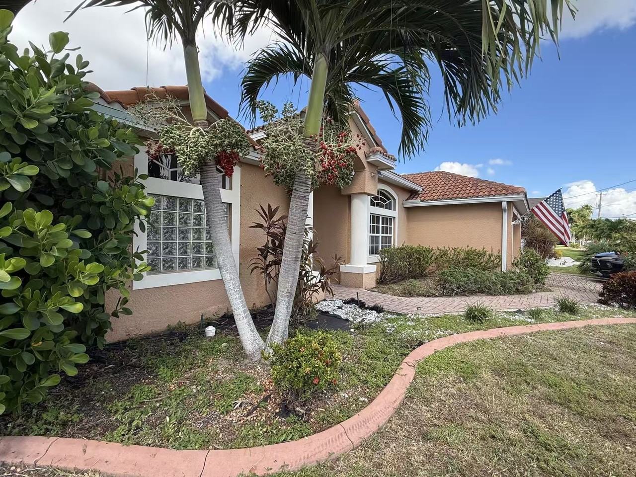 409 Sw 8th St - Photo 3 of 25