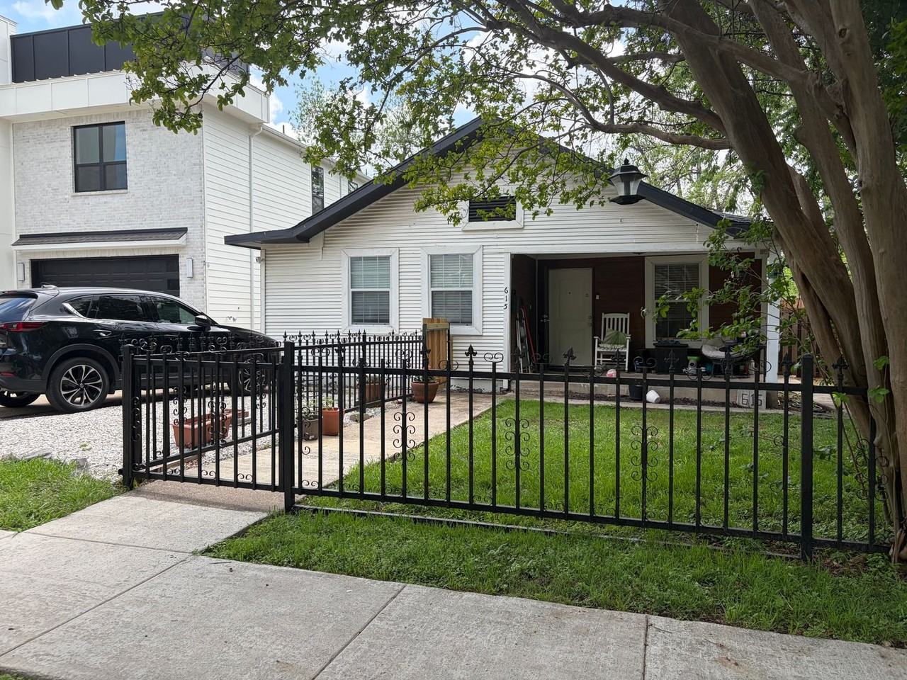 615 Parkview Ave - Photo 7 of 23