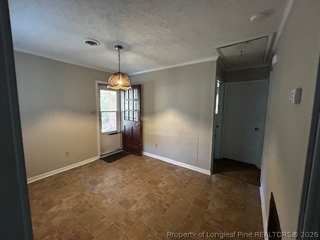 915 Southview Cir Unit B - Photo 2 of 8