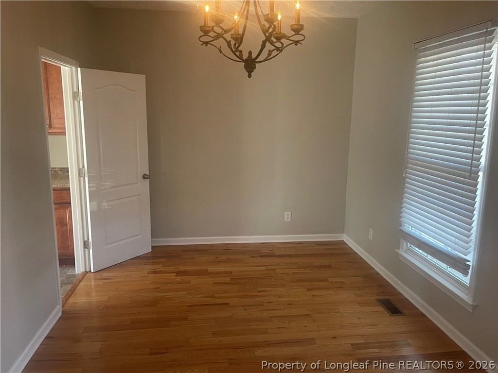 425 Dunblane Way - Photo 4 of 22