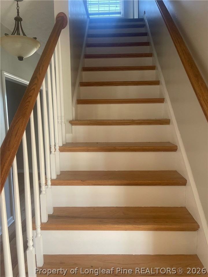 425 Dunblane Way - Photo 7 of 22