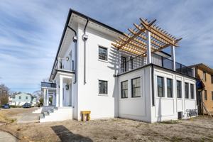 featured image of 3200 Holly Rd