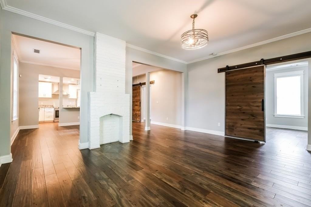 1272 Oakland Ter Sw - Photo 4 of 20