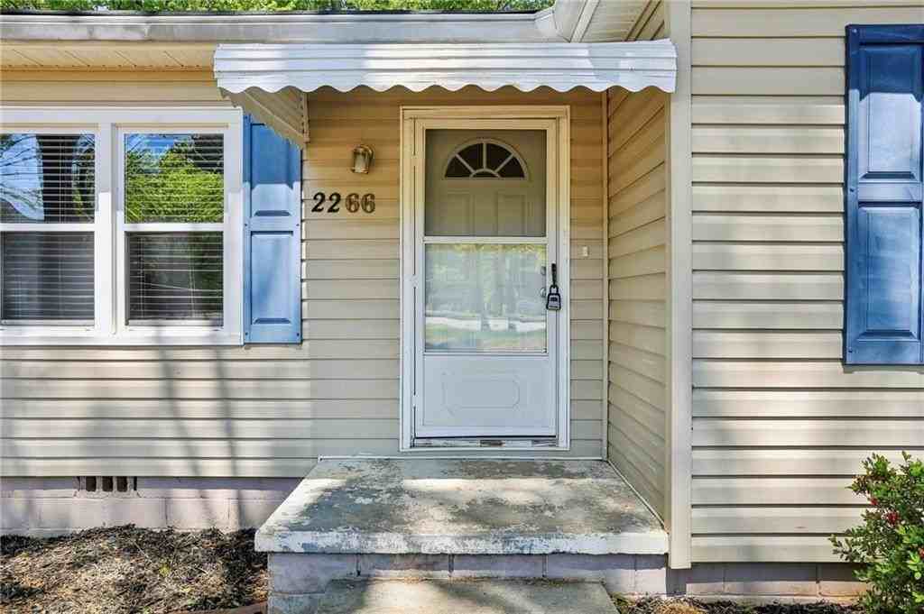 2266 N Shallowford Rd - Photo 4 of 27