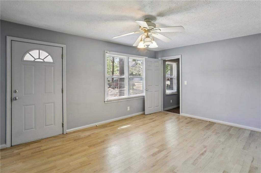 2266 N Shallowford Rd - Photo 6 of 27