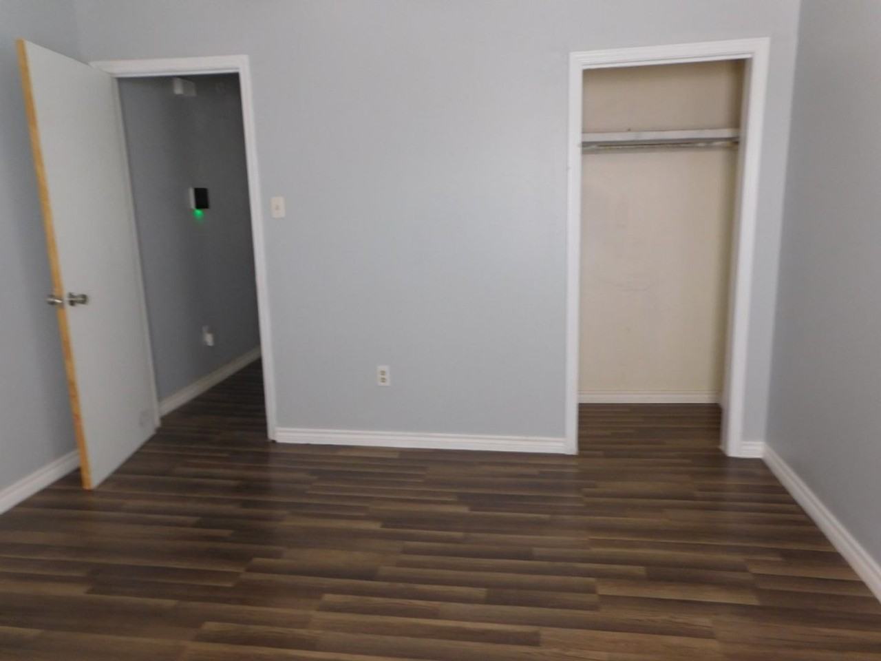 1505 Nw Lake Ave - Photo 6 of 9