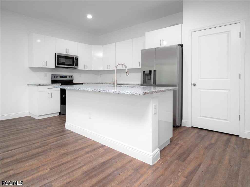 9019 Largo Cir - Photo 7 of 13