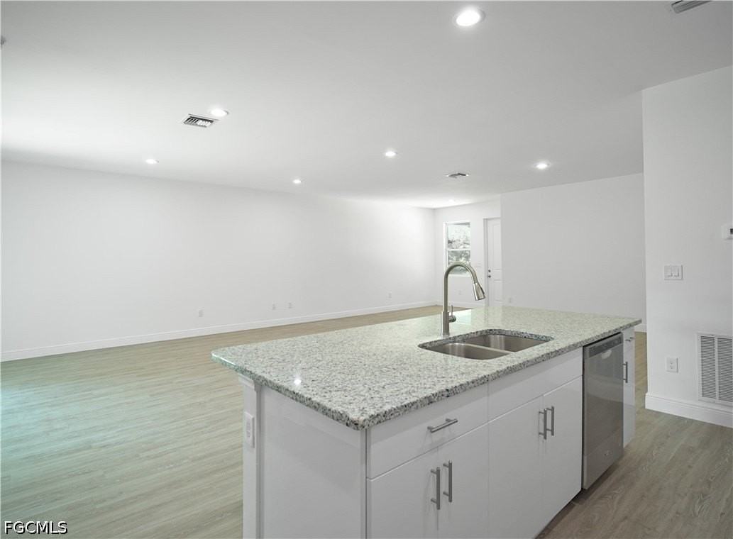 7002 Lotus Cir - Photo 6 of 10