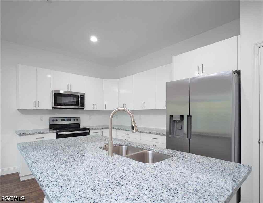 3027 Ne Beechwood Cir - Photo 6 of 13