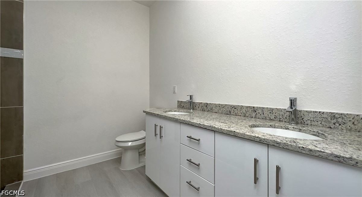 9020 Green Cir - Photo 4 of 9