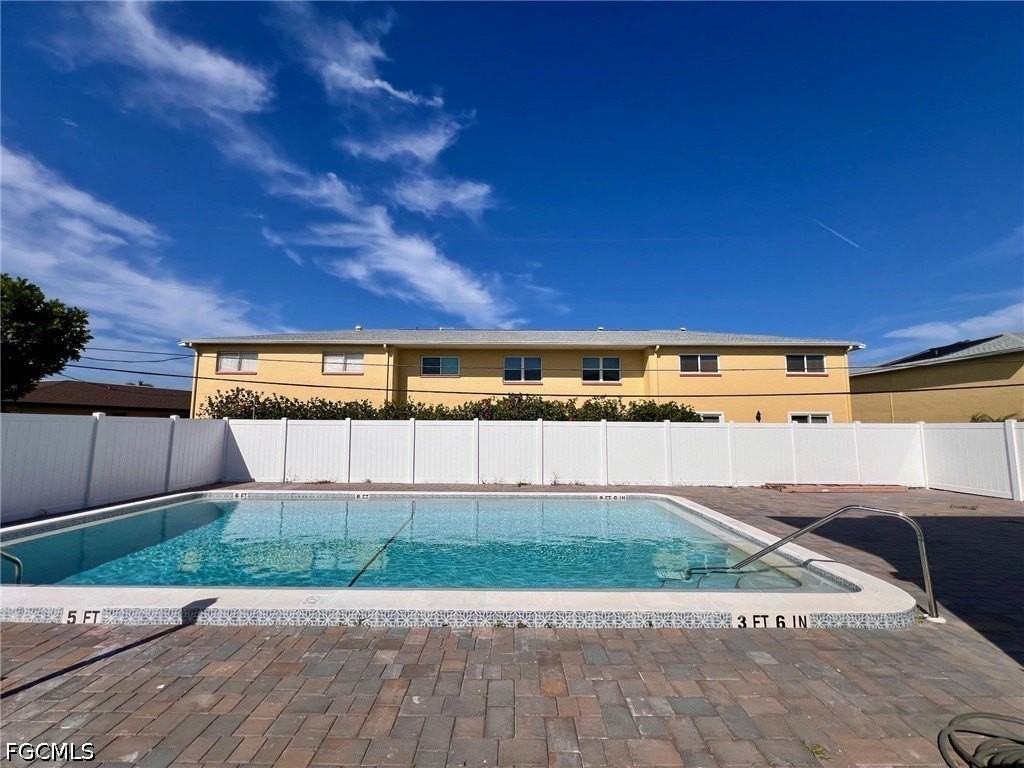 4102 Se 19th Pl #3 - Photo 2 of 16