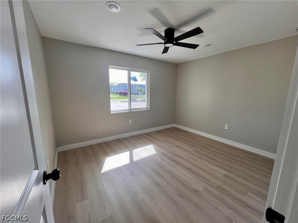 4102 Se 19th Pl #3 - Photo 3 of 16