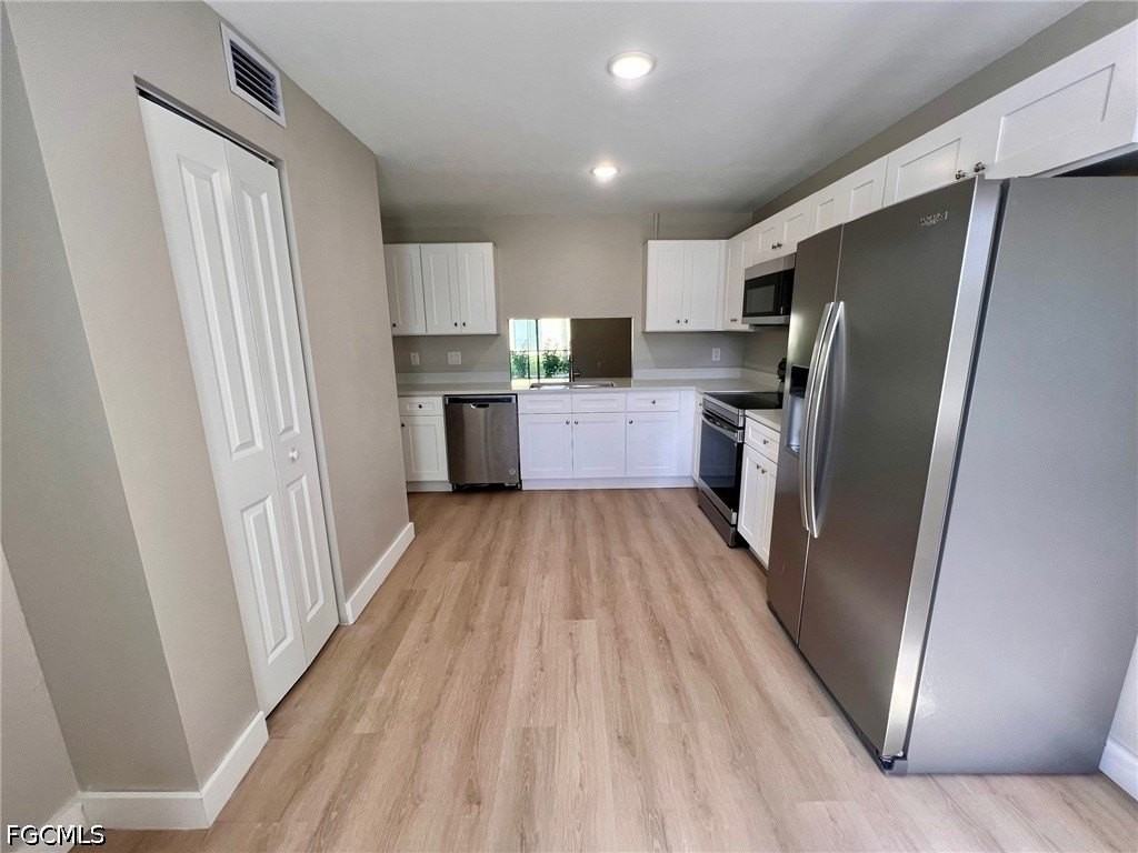 4102 Se 19th Pl #3 - Photo 5 of 16