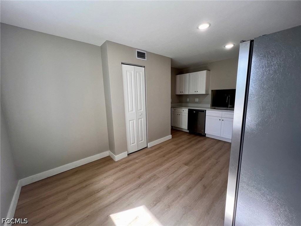 4102 Se 19th Pl #3 - Photo 6 of 16