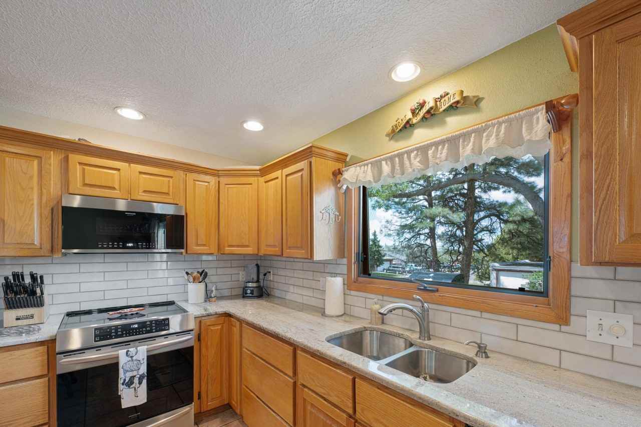 3615 Horacio Ct Ne - Photo 7 of 44