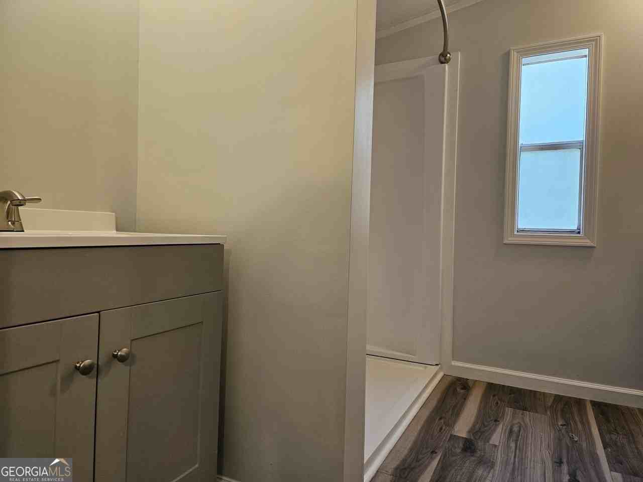150 Back St - Photo 6 of 17