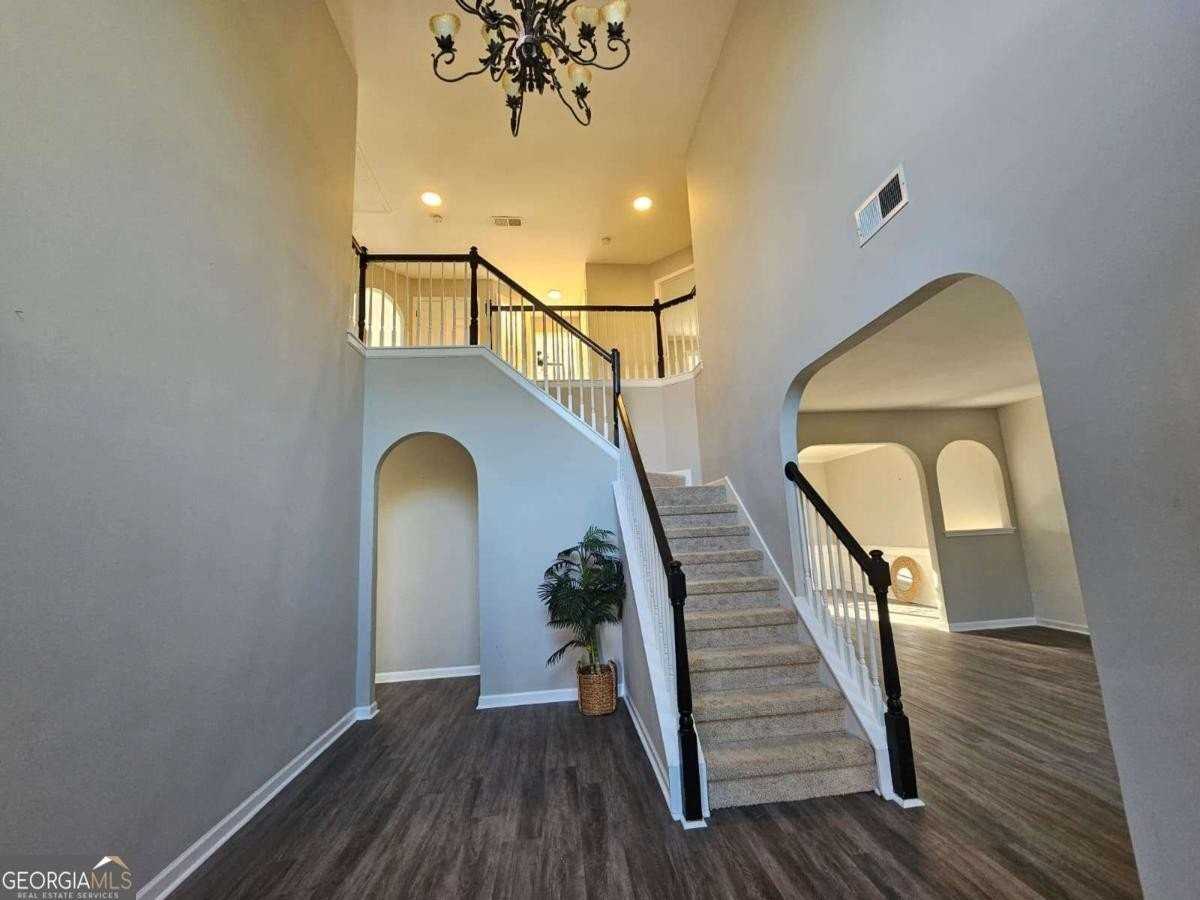 3415 Sandwedge Ln - Photo 4 of 50