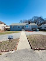 212 Cambridge Rd - Photo 1 of 1