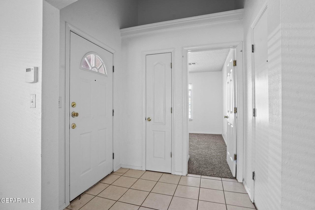 12248 Via Granada Dr - Photo 2 of 27