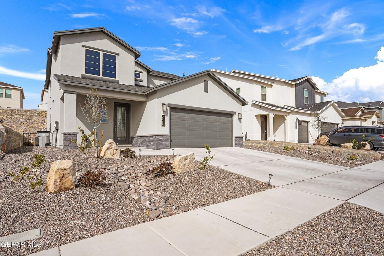 7437 Schweitz Ct - Photo 2 of 35