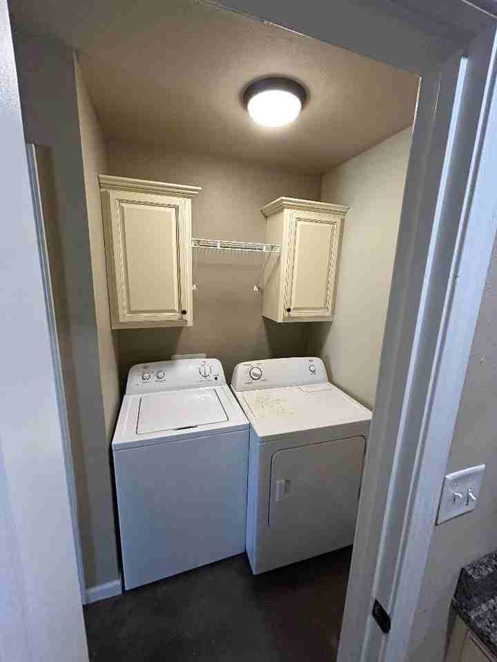 1030 W Monroe Ave #C - Photo 5 of 8