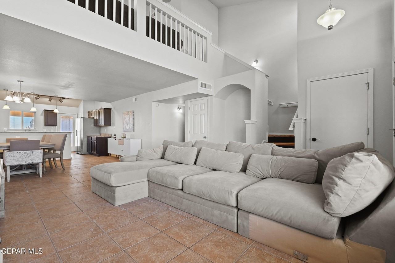 12000 Prairie Ridge St - Photo 7 of 33