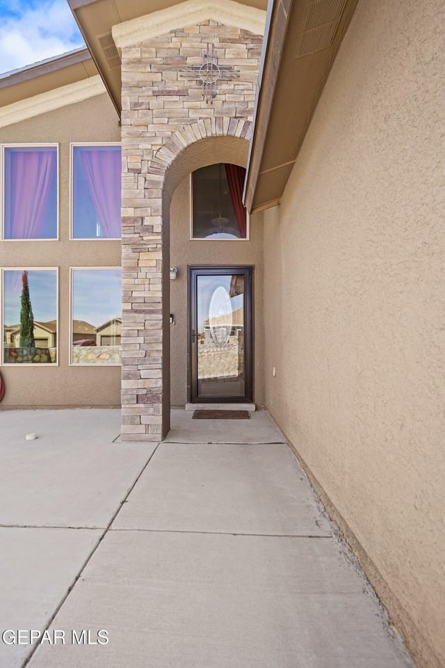 7248 Copper Trail Ave - Photo 4 of 33