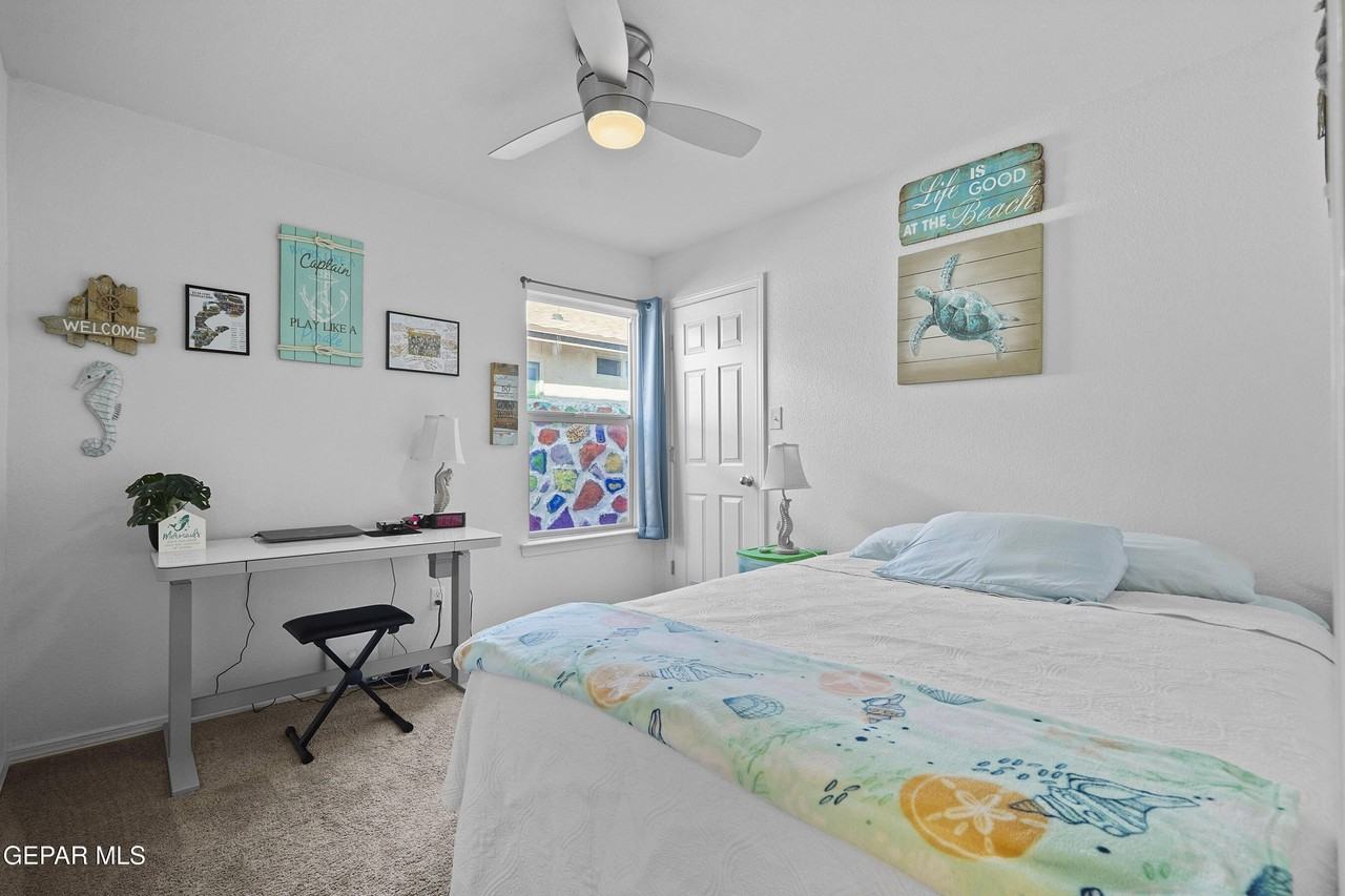 7248 Copper Trail Ave - Photo 5 of 33